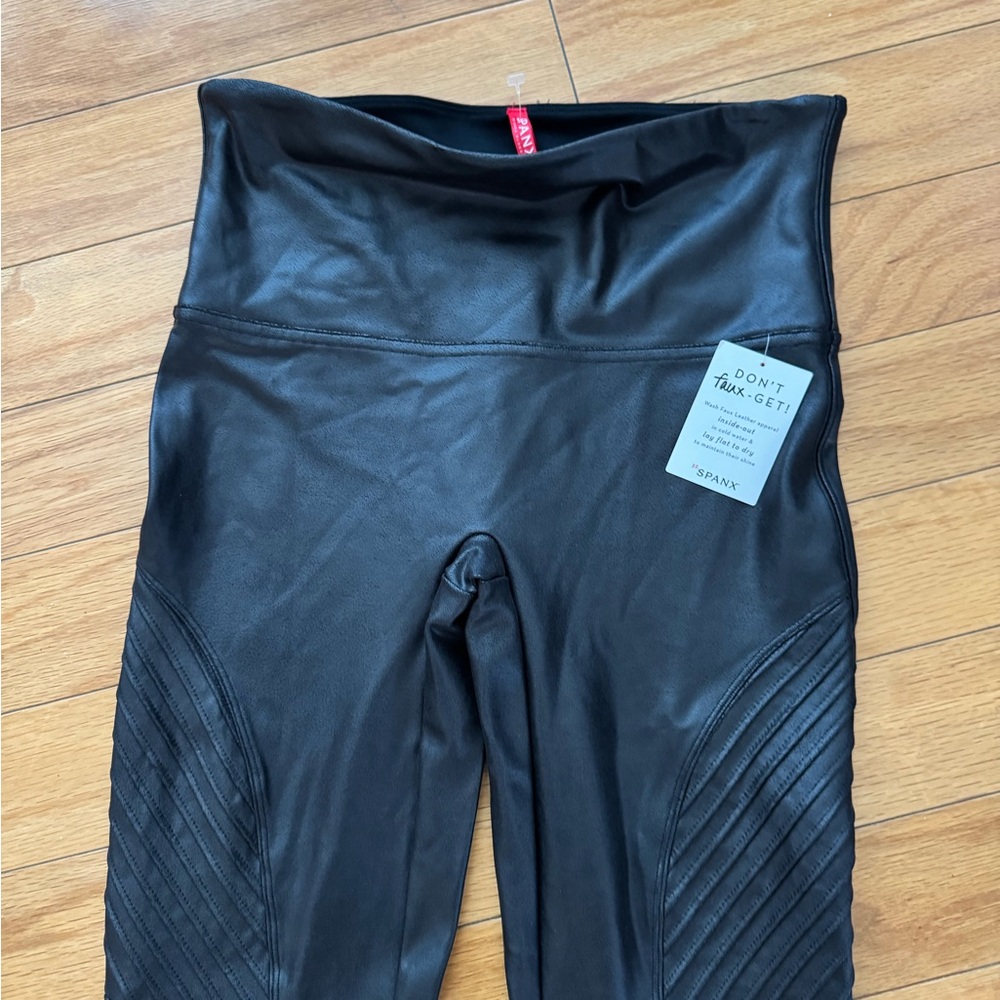 SPANX  Faux Leather Moto Leggings Black Size Large - Picture 3 of 9
